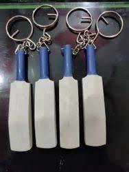 Los regalos de recuerdo de cricket más vendidos y llaveros promocionales llaveros personalizados Mini llaveros de bate de cricket de madera - Product Image 6