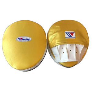 Mitaines de mise au point gagnantes de qualité supérieure Coussinets d'entraînement professionnels pour la boxe et le MMA Mitaines de frappe incurvées - Product Image 3