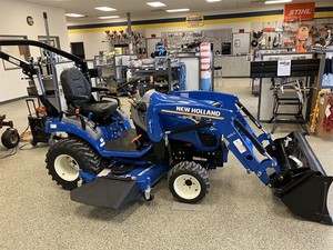 Tracteur compact New Holland Work-Master 25S 4x4 automatique avec chargeur frontal et arrière, composant de pompe centrale disponible à la vente - Product Image 2