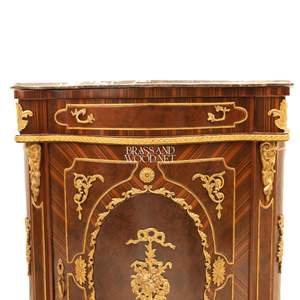 Mueble Zapatero de Lujo Estilo Francés con Tapa de Mármol Oscuro, Intrincada Marquetería de Palisandro y Detalles en Latón Dorado para Salón de Palacio - Product Image 3
