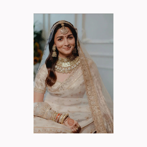 Recepción de color blanco étnico vintage diseñador especial de longitud larga Lehenga y Choli para mujeres - Product Image 1