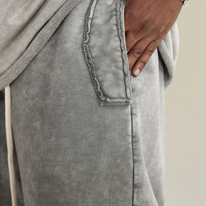 Short d'été personnalisé délavé à l'acide avec poches latérales Tissu doux et respirant confortable Sports de plein air Design unique - Product Image 4