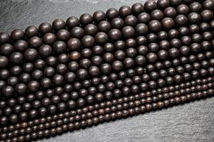 แหวนสวมนิ้วทำจากไม้รูปทรงกรวยมีสีและลูกปัดไม้รูปทรงกรวยสินค้าอินเดียผลิตด้วยมือ - Product Image 2