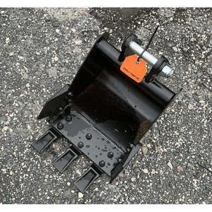 Attache pour mini-excavatrice AGT 12 de 1 tonne avec dents en acier de 25 mm pour excavatrices de 30 tonnes - Product Image 2