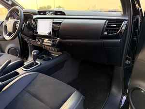 Toyota Hilux GR Sport 2026, 0 km, 299 ch, 6 cylindres, 5 places, transmission automatique, à vendre - Product Image 3