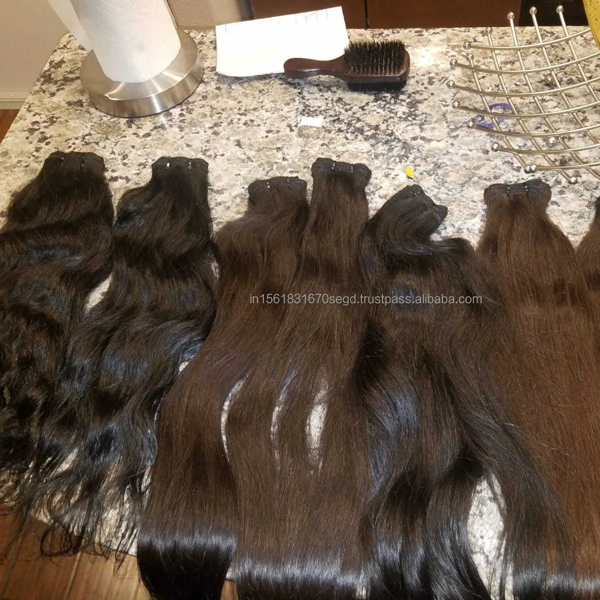 Unprocessed Natural Black Temple Raw Virgin Indian Curly Silky straight Hair Weave Raw Virgin Cuticle Aligned Virgin Human Hairs