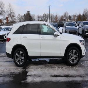 EXCELENTE ESTADO 2021-Mercedes-Benz GLC GLC 300 4MATIC - Product Image 2