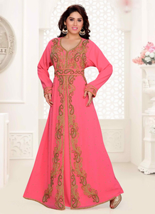 Caftán islámico Georgette bordado melocotón - Product Image 2