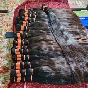 Temple indien Paquets de cheveux de trame de style bouclé ondulé de couleur naturelle Extensions de cheveux humains bruts non traités Cheveux vierges de première qualité - Product Image 1