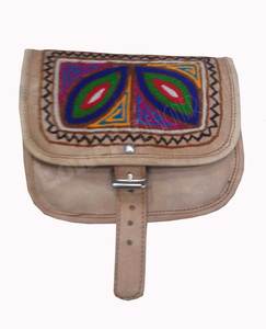 Ari กระเป๋าหนังแท้สไตล์โบฮีเมียนสำหรับผู้หญิง, กระเป๋าใส่เอกสารแบบง่ายปักด้วยมือสำหรับปาร์ตี้งานแต่งงานกระเป๋าถือสะพายไหล่ยาว - Product Image 1