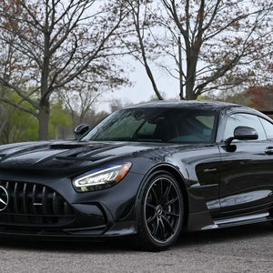 ราคาพิเศษสำหรับรถยนต์เมอร์เซเดส เอเอ็มจี จีที แบล็ค ปี 2021 - Product Image 1