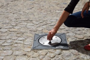 Citeasy การรักษาความปลอดภัยกึ่งอัตโนมัติแบบกลไกป้องกันพับเก็บได้ด้วยมือสำหรับทางเข้าร้านค้าและพื้นที่จำกัด - Product Image 5