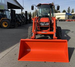 2019 pour tracteur agricole Kubota M7060HDC12 4x4 avec confort de qualité supérieure, fonctionnement en douceur et puissance fiable-moteur et noyau de pompe - Product Image 3