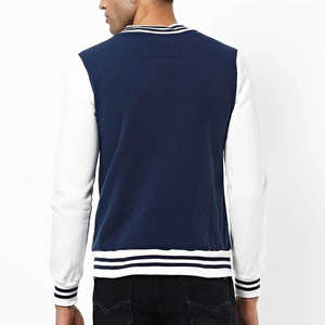 Chaqueta Universitaria de Béisbol para Hombre de Calidad con Cuello Alto, Logotipo Frontal, Prenda Exterior Ecológica y Resistente al Viento - Product Image 4