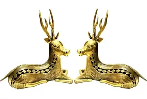 รูปปั้นทองสัมฤทธิ์ประดับตกแต่งโต๊ะทำจากทองเหลืองยุคกลางของศตวรรษที่จัดแสดงผลงานศิลปะทำจากทองเหลืองที่ทันสมัยภายในบ้าน - Product Image 2