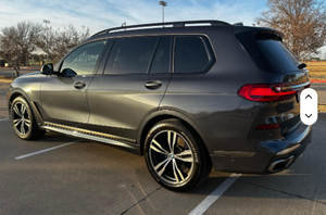 BMW X7 M50i 2020 d'occasion en bon état, 523 ch, V8 biturbo, transmission intégrale, configuration 6 places, non modifiée - Product Image 5