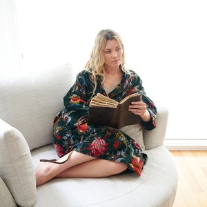 Meilleures ventes haute sur demande 100% robes pour femmes en velours de coton Kimono pour un usage quotidien de l'exportateur indien - Product Image 1