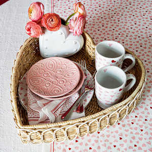 Elegante Bandeja de Almacenamiento de Ratán en Forma de Corazón, Bandeja Organizadora de Mimbre Hecha a Mano con Diseño de Borde Intrincado, Adorno Decorativo para el Hogar - Product Image 4