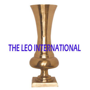 Florero de Hierro con Forma Geométrica, Estilo Costero, Moderno, de Lujo, Hecho a Mano, de Alta Demanda, Decorativo - Product Image 4