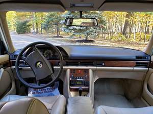 MERCEDES-BENZ 380SE USADO DE 1985, CON VOLANTE A LA IZQUIERDA/DERECHA - Product Image 3