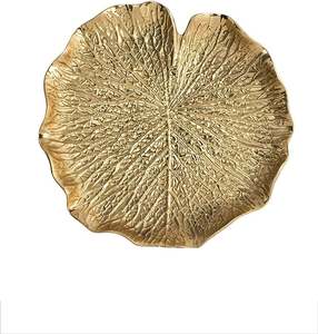 Ensemble de 2 plats de service à feuilles dorées polies, forme et taille personnalisées de dernière conception, plat à feuilles en aluminium massif - Product Image 2