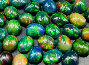 10 piedras preciosas de cabujón sueltas de ónix verde natural piedras redondas pulidas para la fabricación de joyas - Product Image 5