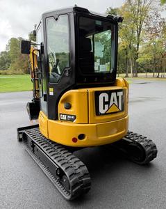 LIVRAISON GRATUITE MINI-EXCAVATRICE CAT 303.5E2 25 CV DIESEL CABINE CLÔTURÉE CLIMATISATION/CHAUFFAGE/RADIO BOUEAU DE 24 POUCES APPROUVÉE EPA CE POURCHERRE HYDRAULIQUE PLC - Product Image 2