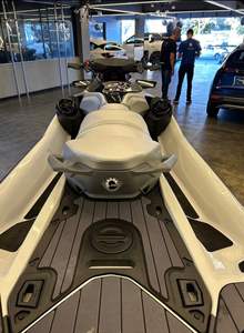 LOS MÁS VENDIDOS PARA 2025 - 2026: Moto Acuática Kawasaki Ultra 310LX-S. Deportes Acuáticos. - Product Image 4