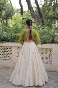 Lehenga Choli de algodón de diseñador de calidad premium con trabajo de espejo pesado para ocasiones especiales Navratri étnicas para mujeres y niñas - Product Image 4