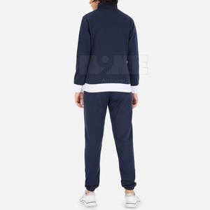 Conjunto de chándal de dos piezas de invierno para mujer de calidad superior transpirable con mangas largas y cuello con capucha diseño de patrón sólido - Product Image 3