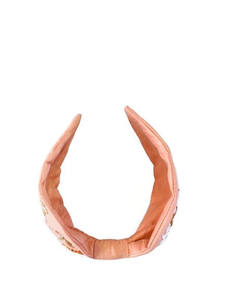 ที่คาดผมประดับดอกไม้และลูกปัด งานแฮนด์เมด คุณภาพส่งออก พรีเมียม ดีไซน์บูติก ฐานหุ้มผ้าเนื้อนุ่มแบบใหม่ รุ่น 2026 - Product Image 4