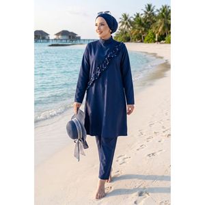 Traje de Baño Modesto de Tres Piezas en Azul Marino con Detalle de Volantes Adornados con Perlas, Conjunto Elegante - Product Image 1