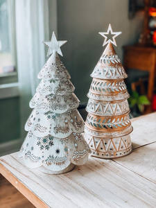 Vela de adorno navideño Decoración del hogar Adornos de candelabro Candelabros de árbol de Navidad de pino de Metal Dorado europeo - Product Image 2