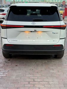 Nuevo/Usado Toyota BZ 3X 2025, SUV/Crossover de 5 plazas con transmisión automática - Product Image 5