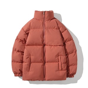 Vente en gros de vestes matelassées décontractées avec logo personnalisé Vêtements d'extérieur épais et chauds de haute qualité pour hommes et femmes Taille XS Lettre à col montant - Product Image 3