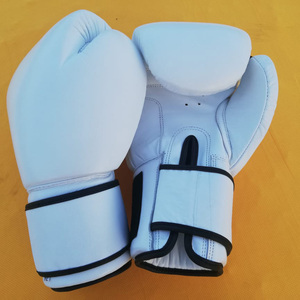 Guantes de Boxeo de PU de Alta Calidad con Protectores de Manos, Diseño de Logotipo Personalizado para Máximo Rendimiento - Product Image 6