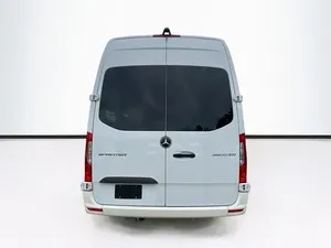Mercedes-Benz Sprinter 3500 à toit surélevé d'occasion 2024 - Prêt à être expédié - Product Image 5