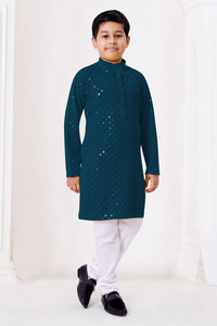 Collection de Kurta/Pajama pour Hommes en Soie Lourde, Style Indien et Pakistanais, avec Broderie Chikankari, Séchage Rapide, Idéal pour Mariages et Soirées - Product Image 5