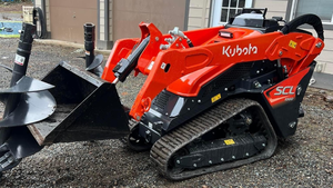 Chargeuse compacte Kubota SCL1000 d'occasion, chargeuse-pelleteuse, capacité de charge nominale de 7 tonnes, pompe hydraulique Eaton, moteur, à vendre - Product Image 6