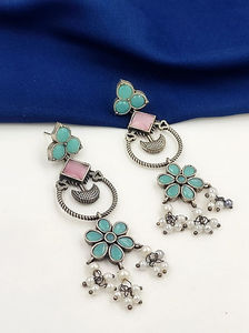 Pendientes Largos de Plata Oxidada con Flores y Piedras Multicolores, Estilo Étnico Contemporáneo Tradicional para Mujer - Product Image 3