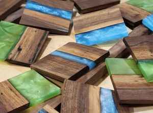 Sous-verre carré en résine fait main avec modèle d'ange pour hôtels, restaurants et foyers, finition époxy, MOHSIN HANDICRAFTS - Product Image 3