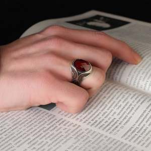 Vente en gros d'anneaux pour hommes Azuris VALKH1210 en argent sterling 925 avec pierre d'agate naturelle, fabriqués à la main en Turquie - Product Image 3