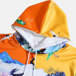 Con capucha estampada para hombres con corte limpio y ajuste cómodo diseñado para uso diario y estilo callejero fácil - Product Image 3