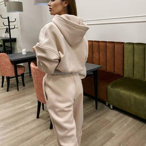 Sudadera con capucha recortada de mujer de alta calidad con logotipo personalizado de impresión de soplo y sudadera de longitud larga para otoño al por mayor - Product Image 5