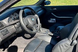 BMW M3 Cabriolet d'occasion 2004 en excellent état, prêt à être expédié - Product Image 2