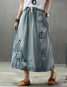 Falda midi vaquera de mujer con bordado floral, cintura alta, corte lápiz con abertura, estilo casual de verano, tela de algodón lavado a la piedra - Product Image 6