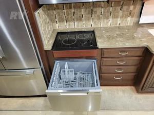 รถบ้านมือสองสภาพดีเยี่ยม T-H-O-R RV M-O-T-O-R COACH TUSCANY 45LT รุ่นปี 2013 สมรรถนะสูง พร้อมขาย - Product Image 3