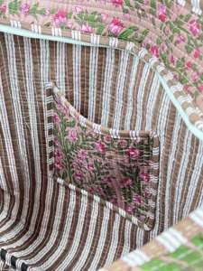 Tote with Durable Stitching, Large Storage Space, Washable Material, Stylish & Practical for Everyday Use - Product Image 5