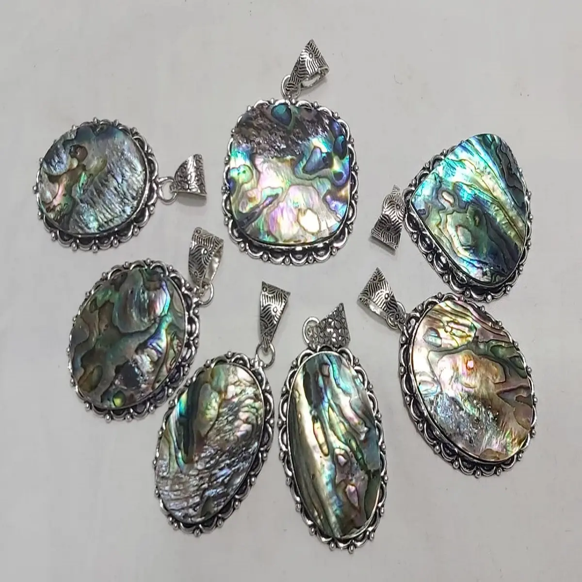 Cristal natural atacado Gemstones Abalone Shell Rainbow pedra Pingentes Com Prata Galvanizado Quantidade Em Massa