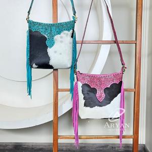 Bolso bandolera de cuero vacuno repujado a mano de primera calidad, moderno, de alta calidad, con detalles florales y flecos turquesa, bolso de mano para mujer - Product Image 1